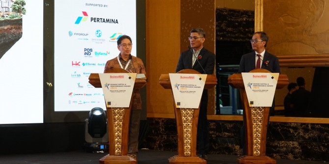 Komitmen Peningkatan SDM, Dirut PGE Raih Penghargaan HCPA 2023